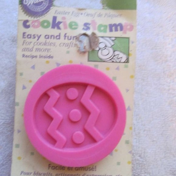 2 Wilton Easter Egg Cookie Stamp Plastic 1997 Decorating Stampers Baking Crafts - Picture 3 of 10